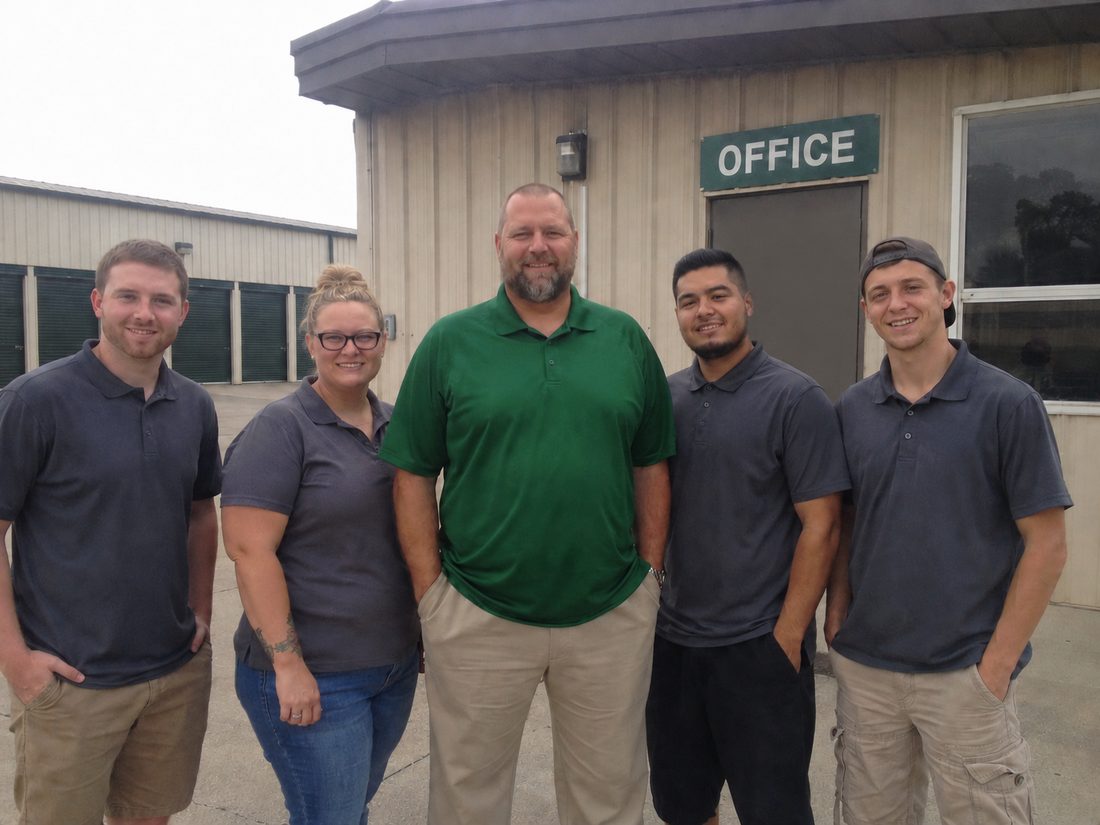 Pest control professionals in El Paso, TX